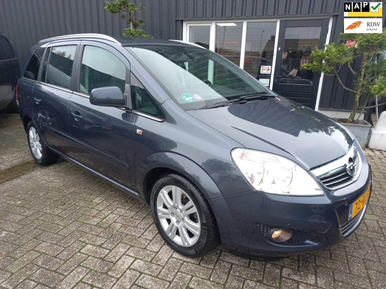 Opel Zafira - 1.8 Cosmo*leer*Zeer mooi*7-persoons* - AutoWereld.nl