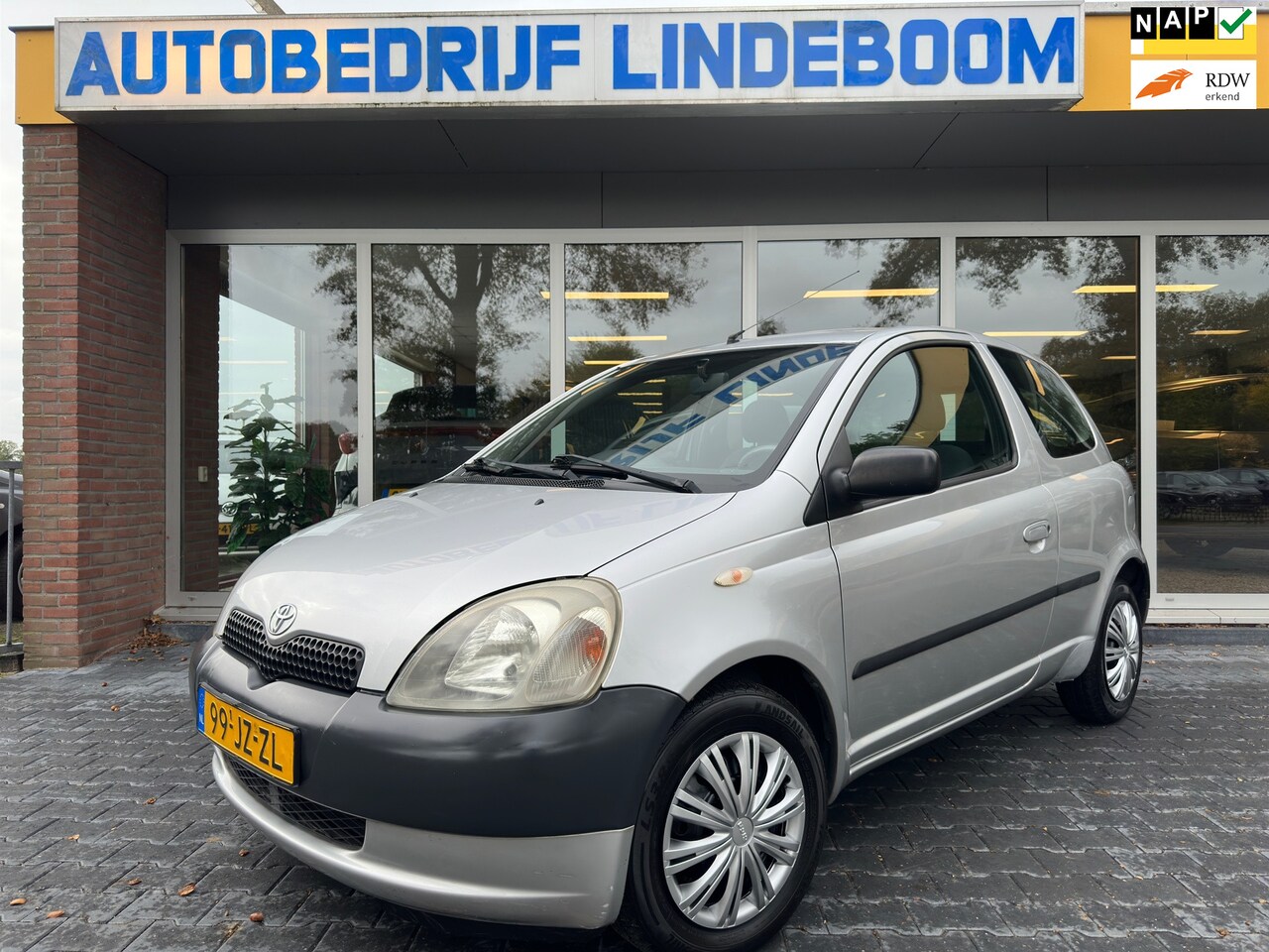 Toyota Yaris - 1.0 VVT-i 1.0 VVT-i Nieuwe apk - AutoWereld.nl