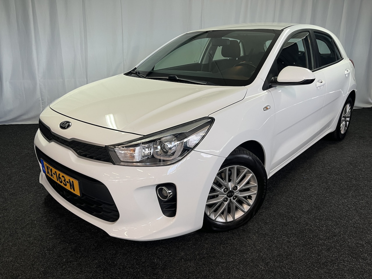 Kia Rio - 1.0 TGDI DynamicLine AIRCO/APPLE/CRUISE/CAMERA/NAVI - AutoWereld.nl