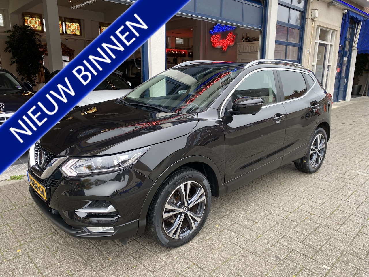 Nissan Qashqai - 1.3 DIG-T Design Edition PANO/NAVI/CLIMA/NW APK - AutoWereld.nl