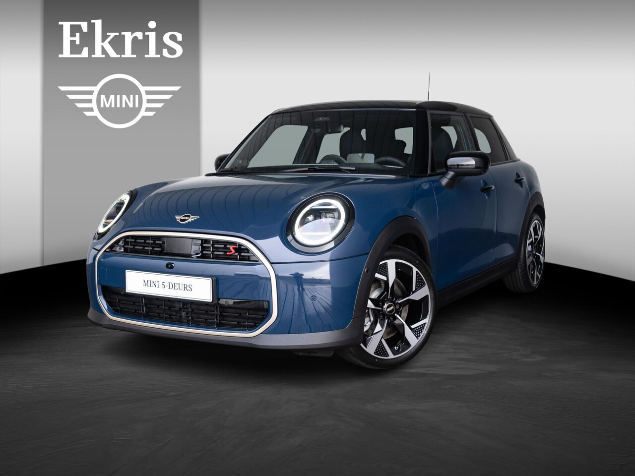 MINI Cooper - 5-deurs C Favoured Trim + Package XL | Maximaal MINI - AutoWereld.nl