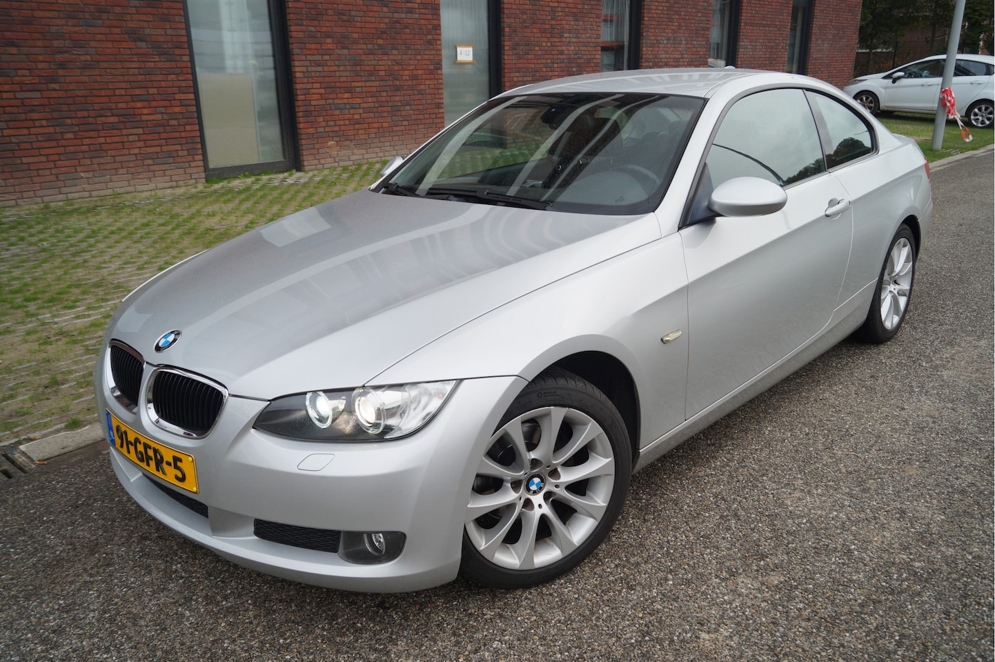 BMW 3-serie Coupé - 320i Executive | Xenon | Navi | Clima | Cruise - AutoWereld.nl