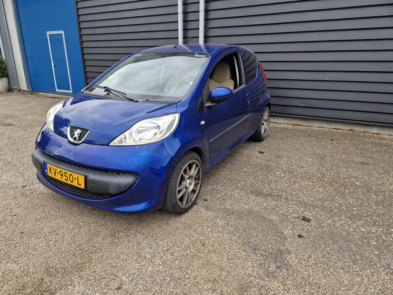 Peugeot 107 - 1.0-12V XR DAB - AutoWereld.nl