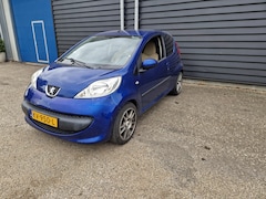 Peugeot 107 - 1.0-12V XR DAB