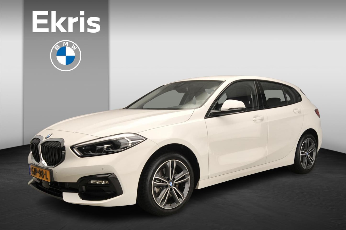 BMW 1-serie - 5-deurs 118i | Handbak !! | LED | Navigatie | Sportstoelen | Stoelverwarming | Keyles go | - AutoWereld.nl