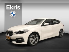 BMW 1-serie - 5-deurs 118i | Handbak | LED | Navigatie | Sportstoelen | Stoelverwarming | Keyles go | DA