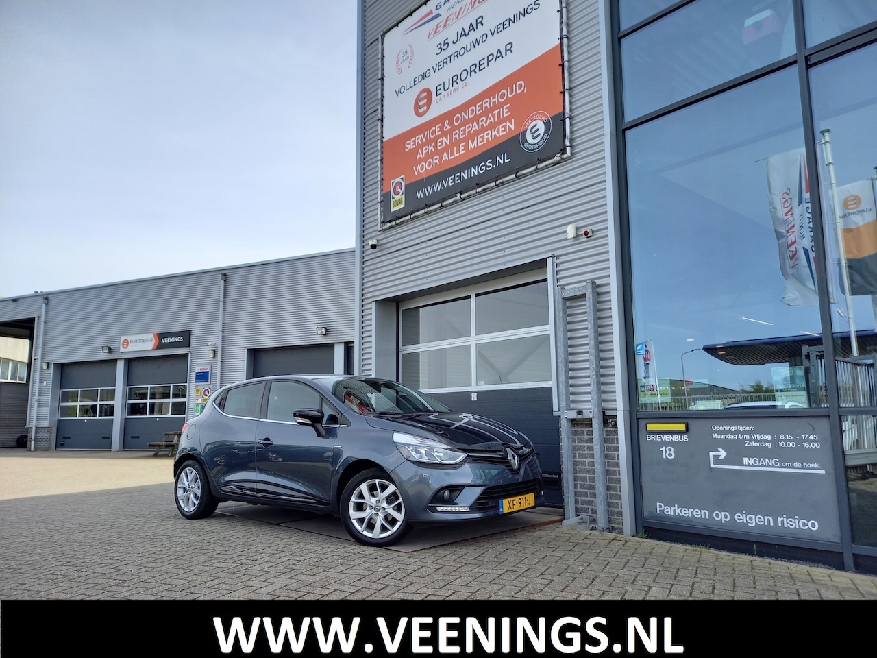 Renault Clio - 0.9 TCe Limited - NAVI - PARKEERSENSOREN - KEYLESS - AIRCO - CRUISE - NL AUTO - 1 EIGENAAR - AutoWereld.nl