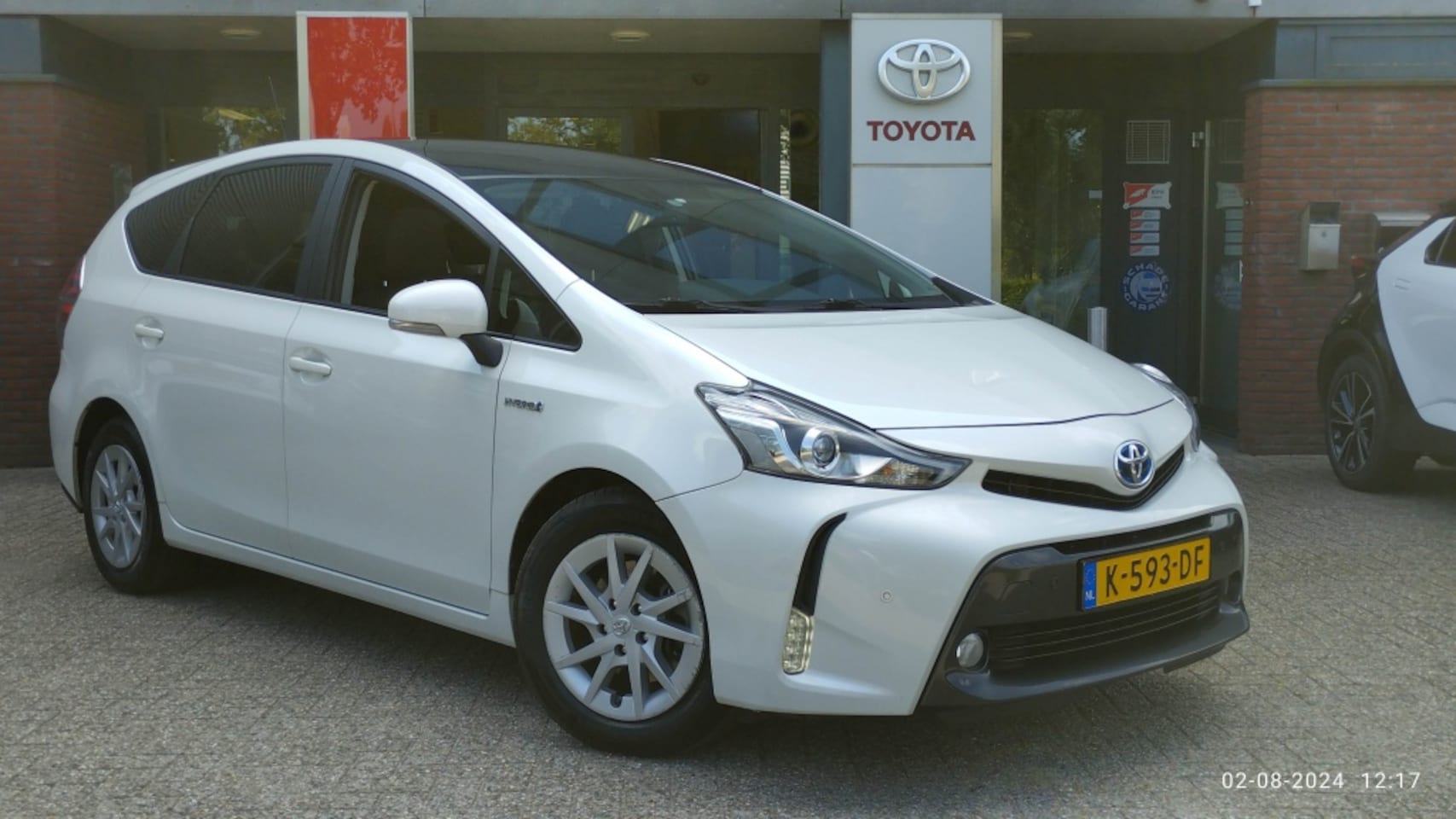 Toyota Prius Wagon - 1.8 hyb Aspiration Ltd 7p. Pano Nav Trekh Sens v - AutoWereld.nl