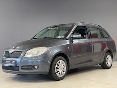 Skoda Fabia Combi - 1.4-16V Ambiente 365 dagen Garantie 1e eigenaar Radio CD met Bleutooth aansluiting, Cruise