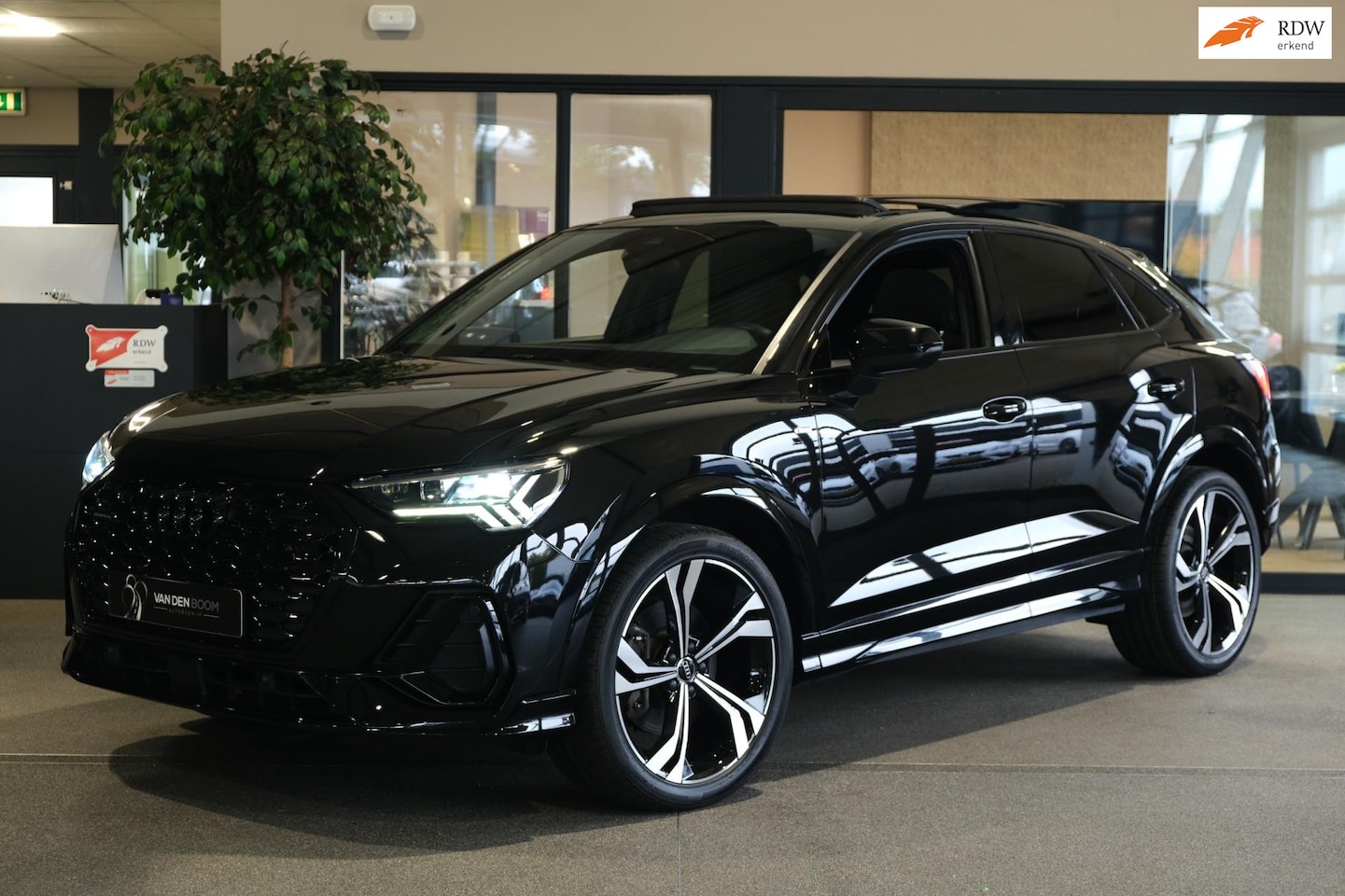 Audi Q3 Sportback - 40 TFSI quattro 3 x S-Line Pano Trek Navi Leder Cam Led Full - AutoWereld.nl