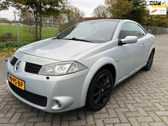 Renault Mégane coupé cabriolet - 1.6-16V Privilège Luxe Sport