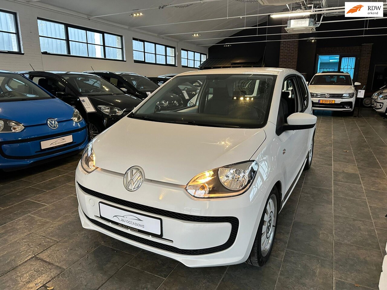 Volkswagen Up! - 1.0 take up! BlueMotion | Airco | Elektrische ramen | - AutoWereld.nl