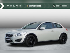 Volvo C30 - 2.0 Momentum | Stoelverwarming | Bluetooth | Regensensor | High Performance audio | Parkee