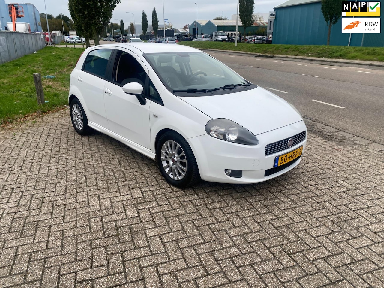 Fiat Grande Punto - 1.4-16V Racing 1.4-16V Racing - AutoWereld.nl