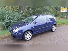 Volkswagen Polo - 1.4-16V Comfortline