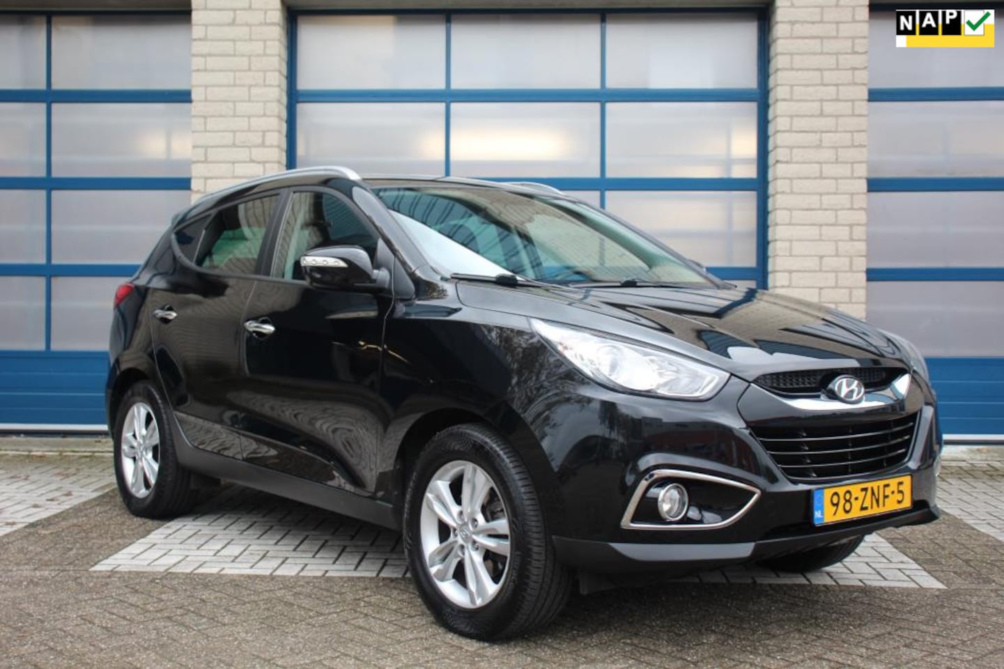 Hyundai ix35 - 2.0i Style Automaat - Clima - Trekhaak - Bluetooth - NAP - Privacy glass - AutoWereld.nl