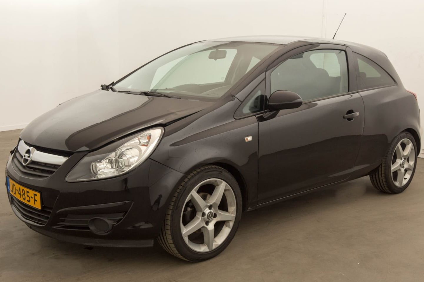 Opel Corsa - 1.2-16V Airco Business - AutoWereld.nl