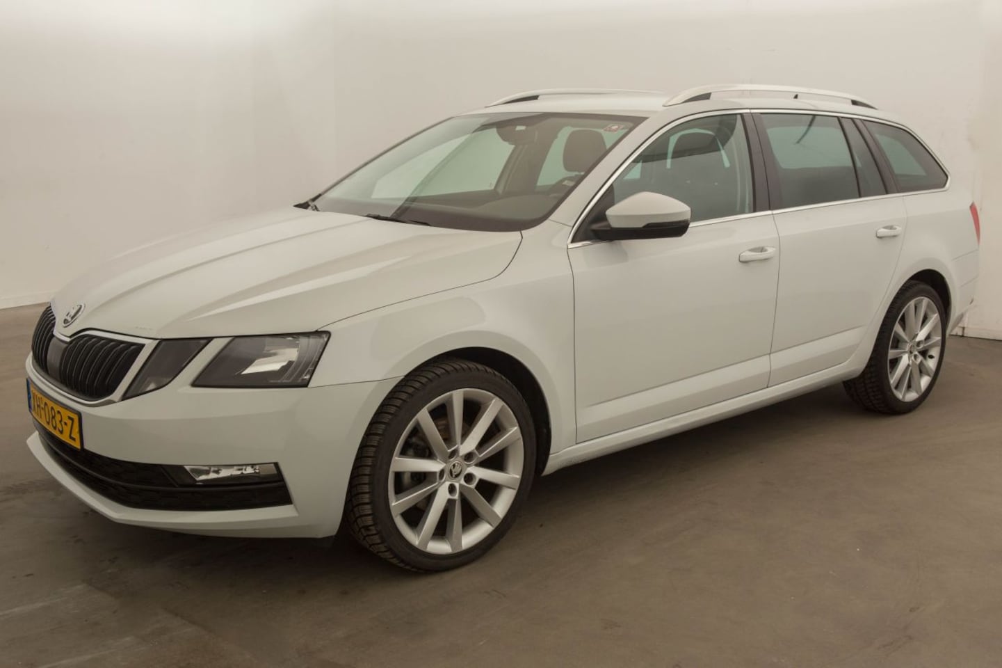 Skoda Octavia Combi - 1.0 TSI Half leer Greentech Ambition Business - AutoWereld.nl