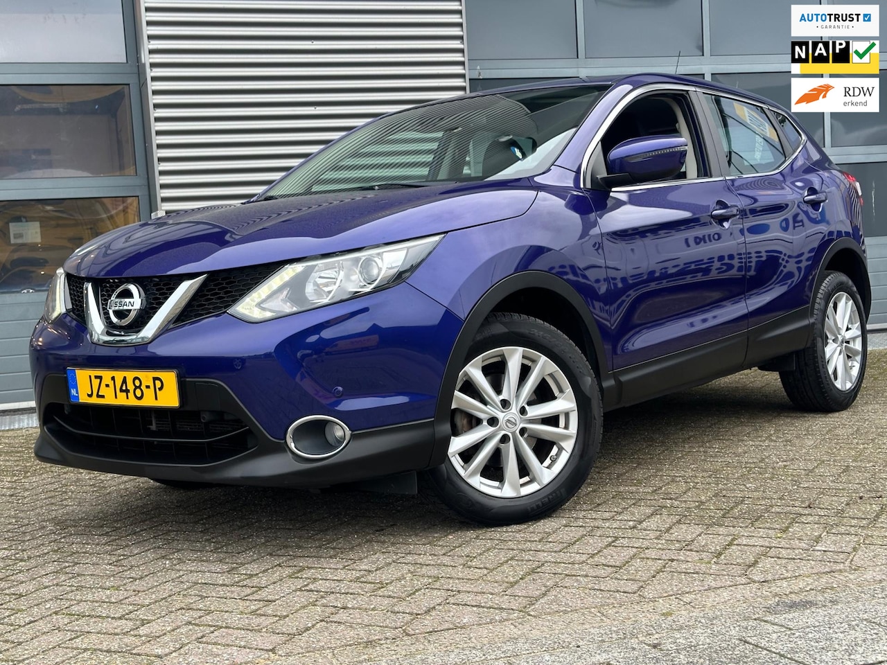 Nissan Qashqai - 1.2 Acenta | NAVI | CRUISECR | Camera | PDC - AutoWereld.nl