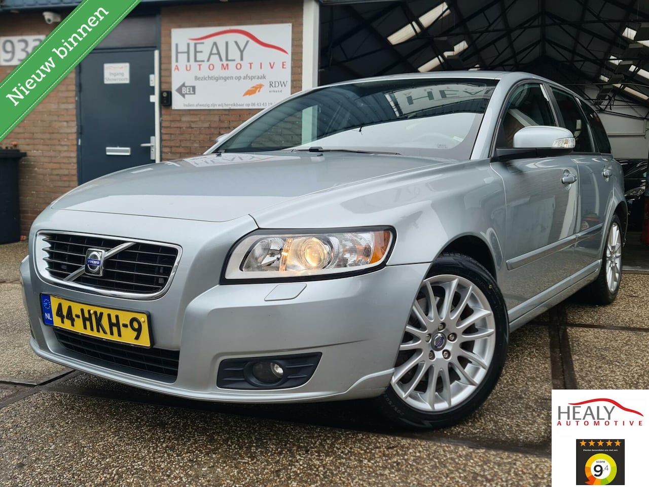 Volvo V50 - 2.4i 5 Cilinder|Automaat|1e Eig|Leer|Trhaak|Dealer O.H - AutoWereld.nl