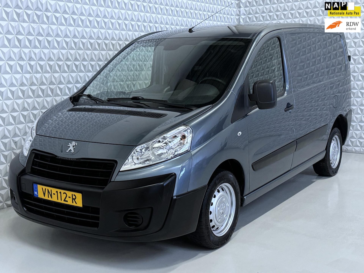 Peugeot Expert - 227 2.0 HDI L1H1 Airco / 208.000km (2015) - AutoWereld.nl