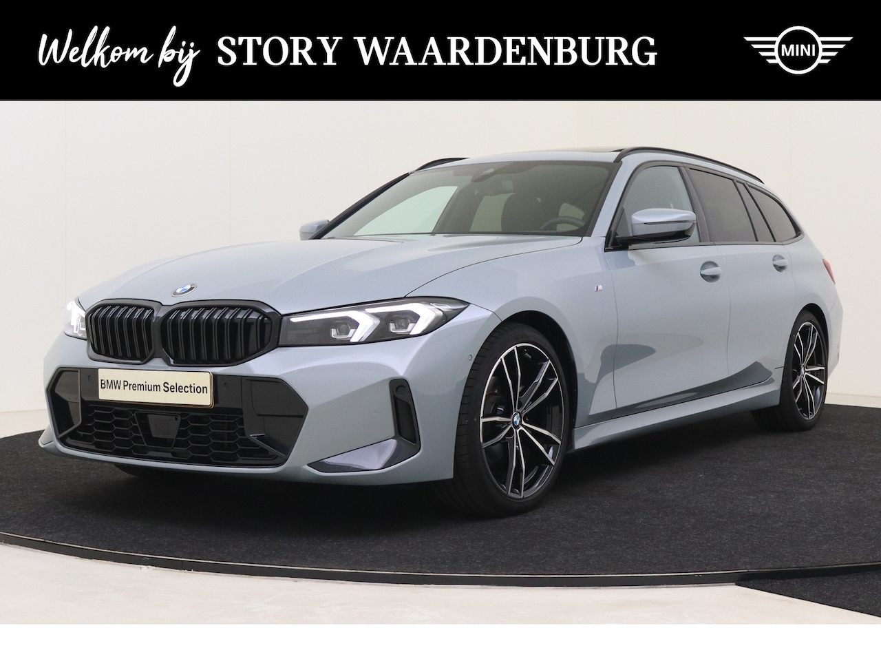 BMW 3-serie Touring - 318i High Executive M Sport Automaat / Panoramadak / Trekhaak / Sportstoelen / Stoelverwar - AutoWereld.nl