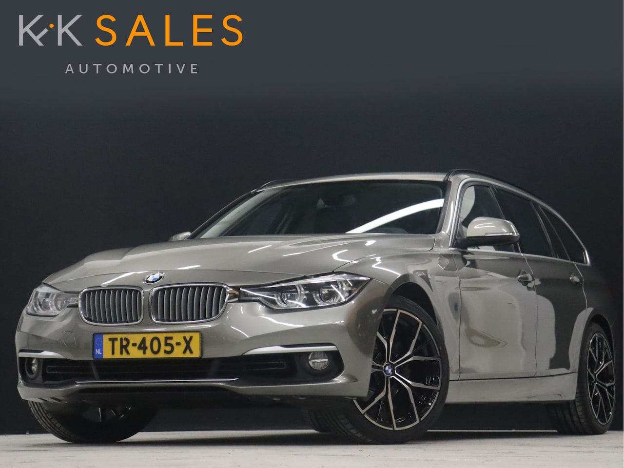 BMW 3-serie Touring - 318i Luxury Edition [DIGITAL DASHBOARD, GROOT NAVIGATIE, VOL LEDER, ELEK ACHTERKLEP, LED, - AutoWereld.nl