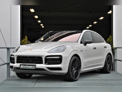 Porsche Cayenne Coupé - 3.0 E-Hybrid SportDesign Krijtgrijs Platinum Edition 462pk Pano 18-wegs SoftClose Trekhaak