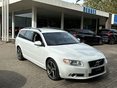 Volvo V70 - 2.0 T5 213pk 5 Cilinder Xenon