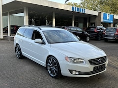 Volvo V70 - 2.0 T5 213pk Aut6 5 Cilinder Xenon