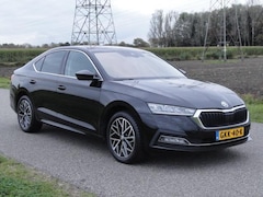 Skoda Octavia - 1.5TSI First Edition Met LED + ECC + NAVIG + ELEKTR PAKKET