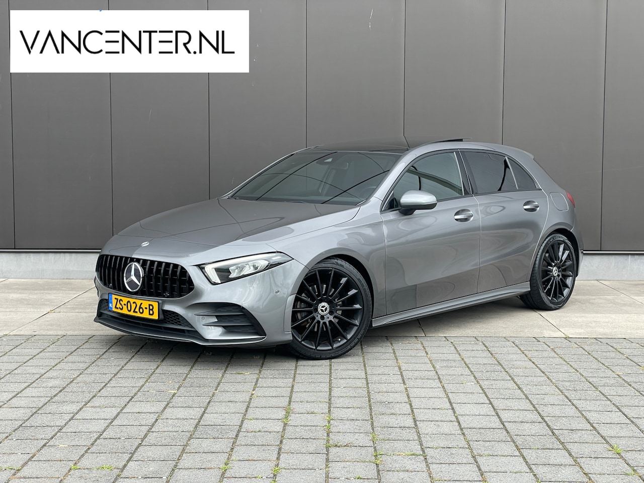 Mercedes-Benz A-klasse - 200 Launch Edition Premium Plus 7G-DCT AMG PANO LED 18" GTR - AutoWereld.nl