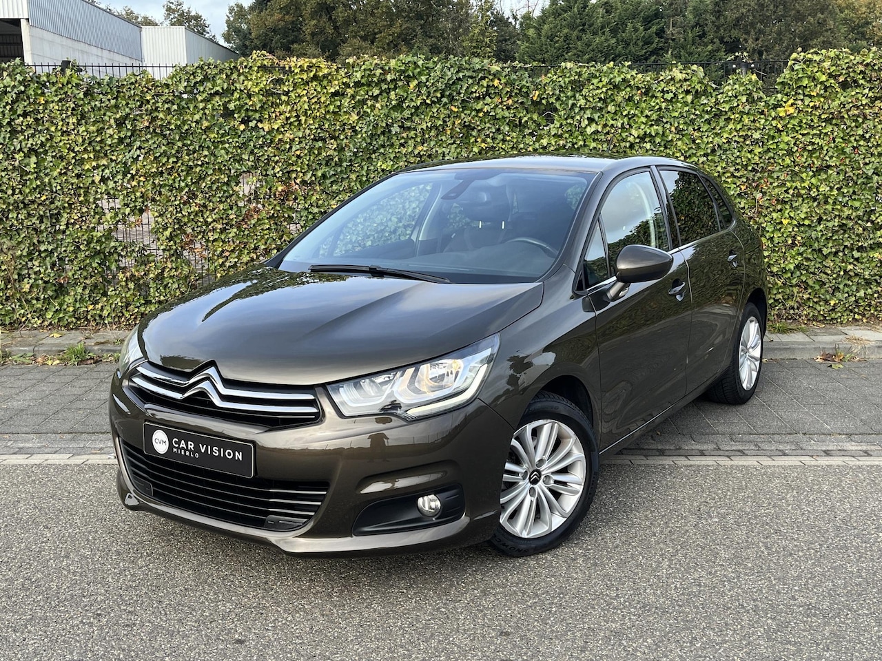 Citroën C4 - 1.2 PureTech Business * Navi * Cruise * NAP * Garantie - AutoWereld.nl