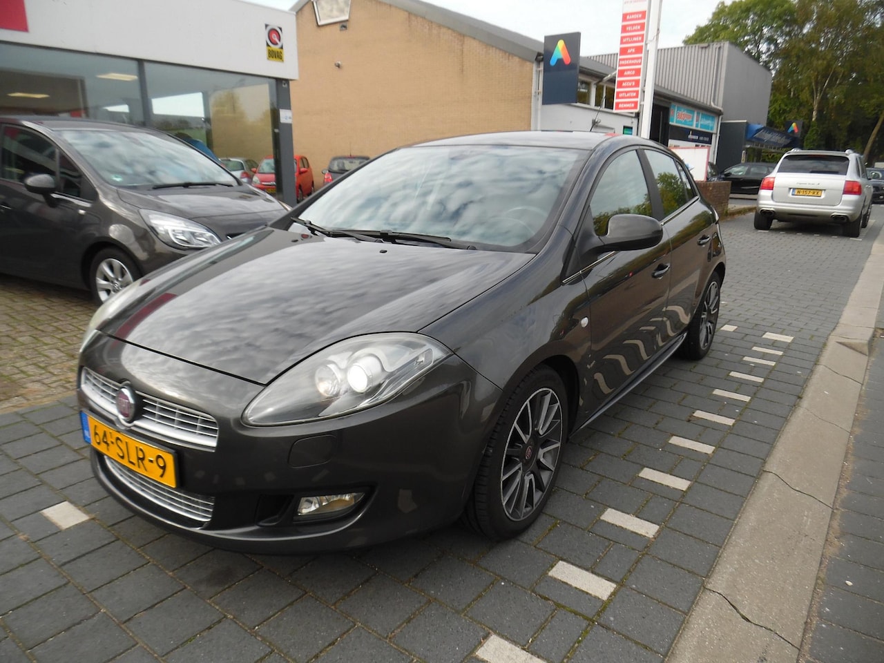 Fiat Bravo - 1.4 MultiAir Sport climatronic, cruise control, sportvelgen, elektrische ramen voor en ach - AutoWereld.nl