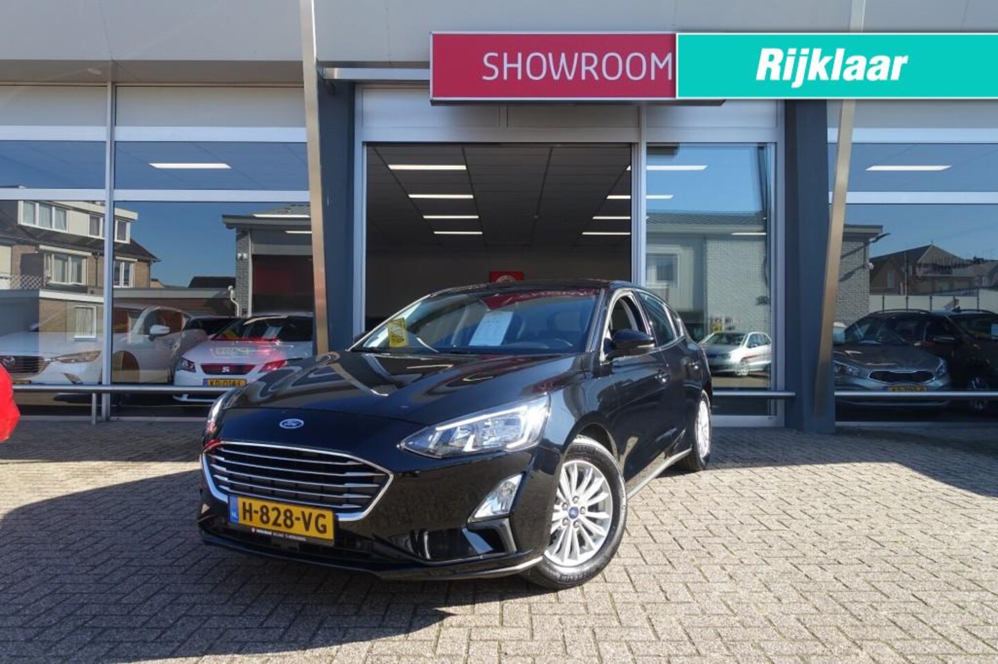 Ford Focus - 1.0 ECOBOOST TITANIUM BUSINESS Trekhaak (All in prijs) - AutoWereld.nl