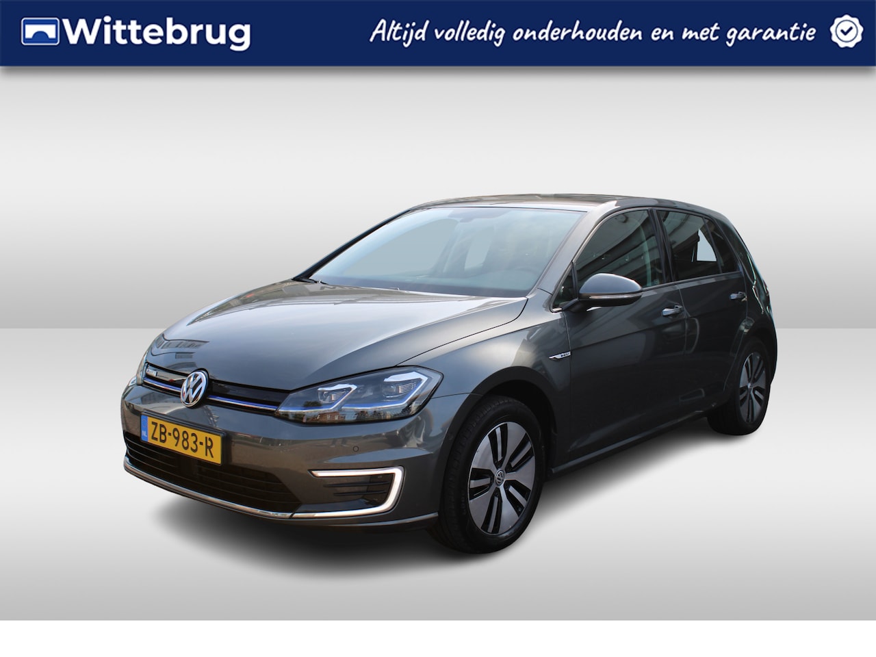 Volkswagen e-Golf - e-Golf 136pk Navigatie / LM velgen / ACC Crise control / PDC / €2.000,- SUBSIDIE - AutoWereld.nl