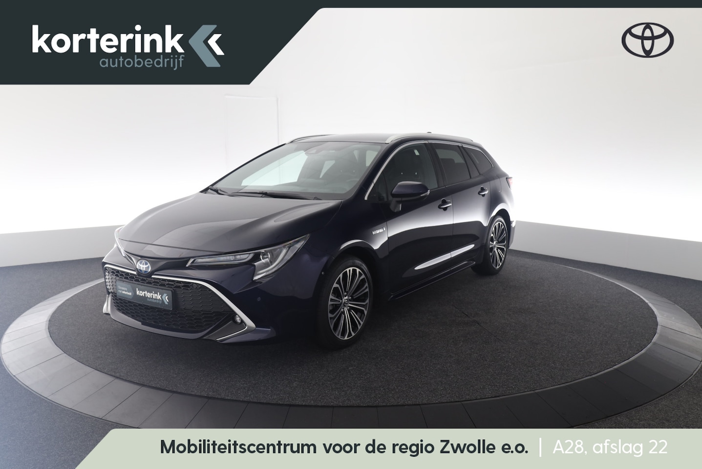 Toyota Corolla Touring Sports - 1.8 Hybrid Executive | Trekhaak | Head-up | Stoelverwarming - AutoWereld.nl