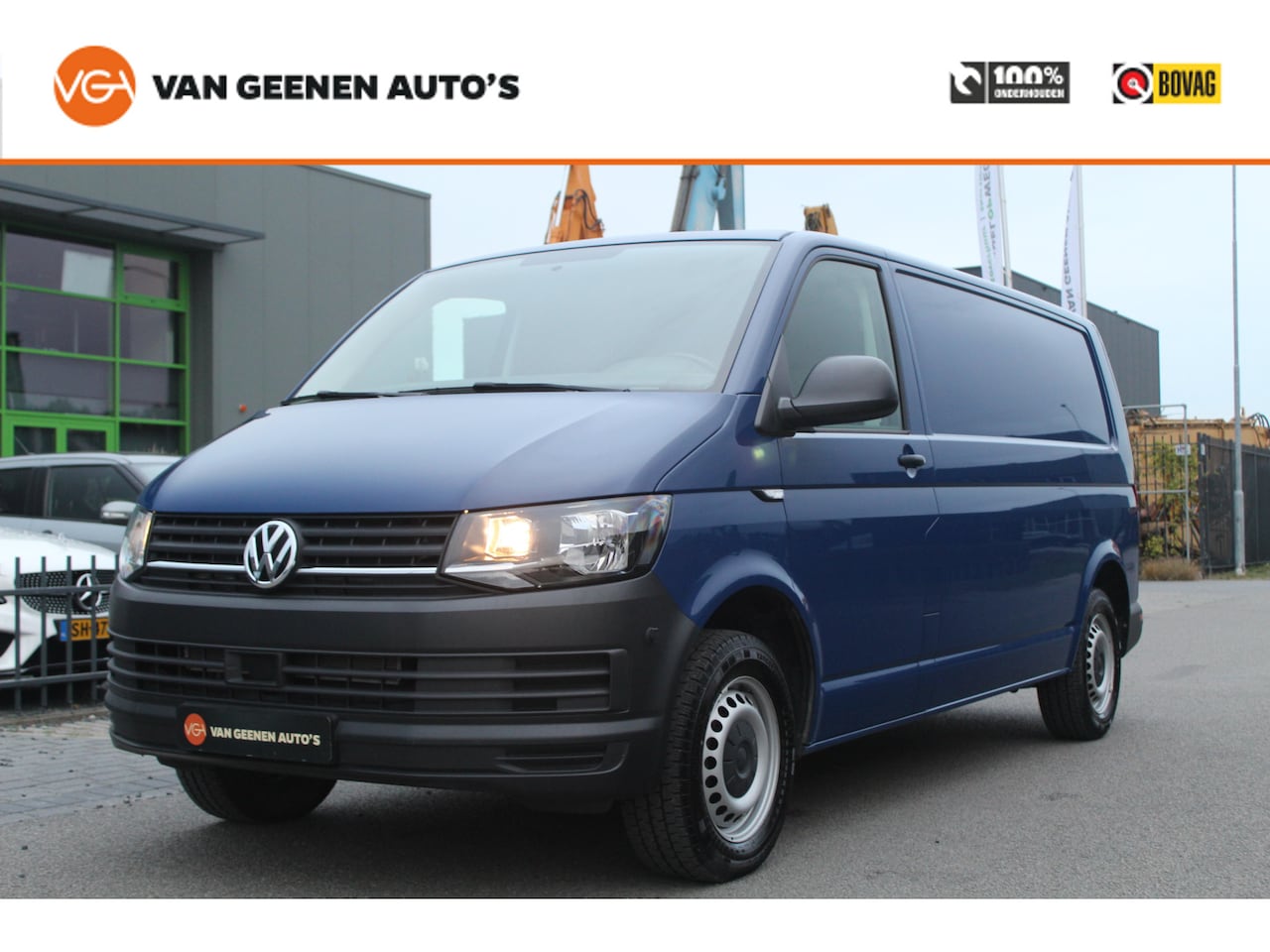 Volkswagen Transporter - 2.0TDI 150Pk L2H1 Automaat !!UNIEKE KM STAND!! | Camera - AutoWereld.nl