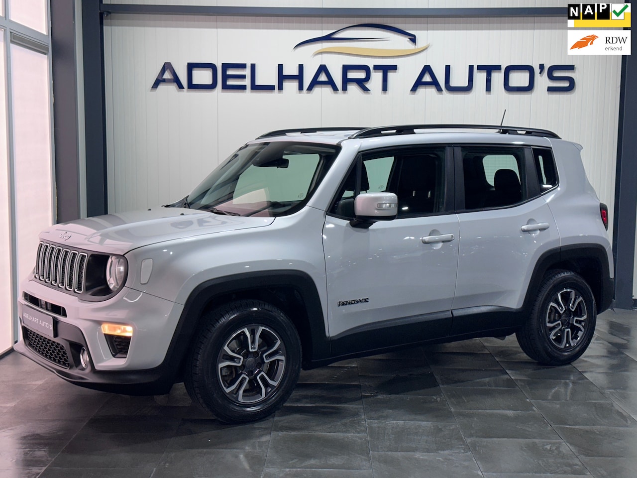 Jeep Renegade - 1.3T Limited Automaat / Navigatie full map / Cruise control / climate control - AutoWereld.nl