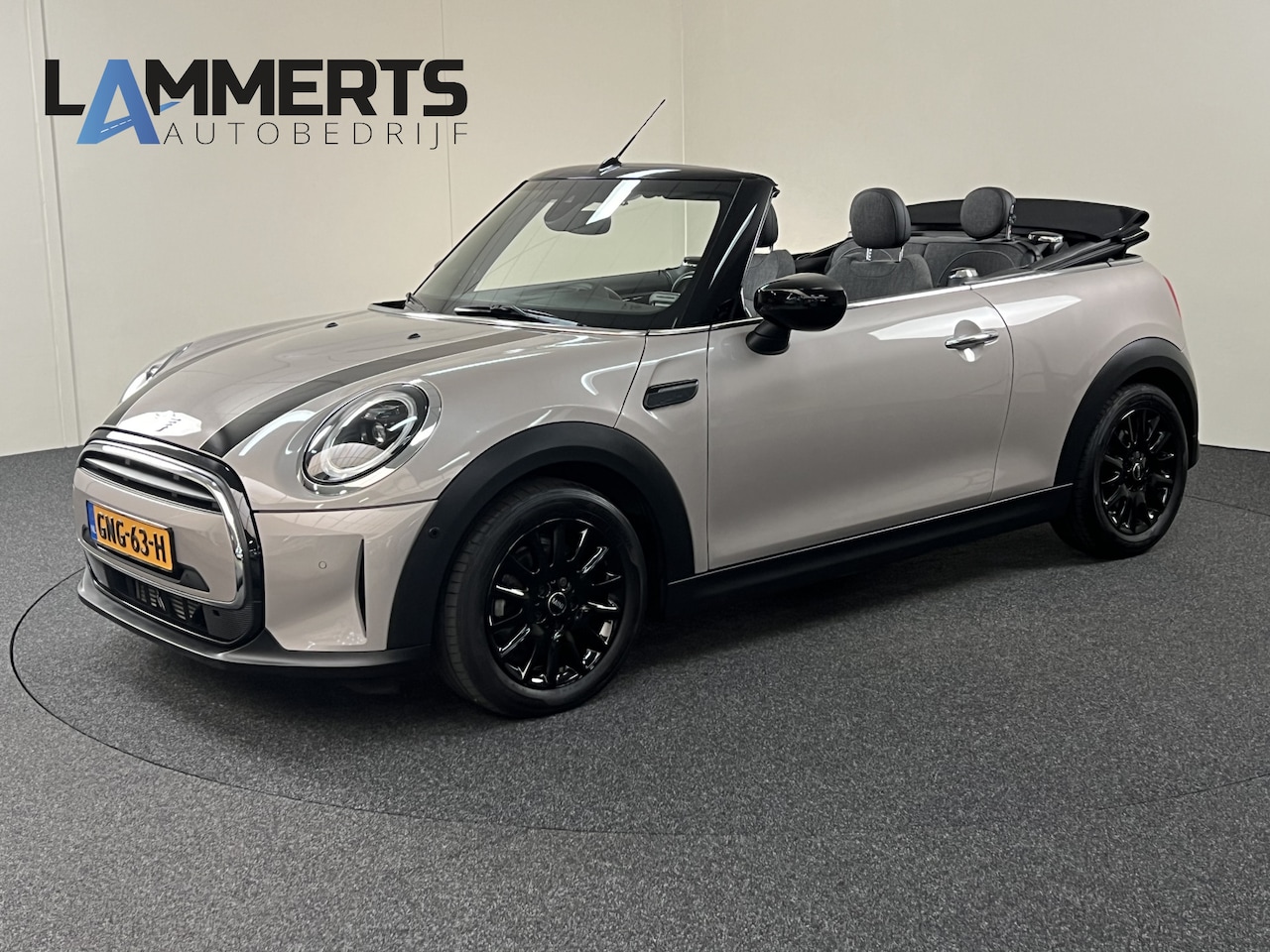 MINI Cabrio - Mini 1.5 Cooper Automaat Maximise Navi / Stoelverw. / Cruise Cntr. / Keyless - AutoWereld.nl