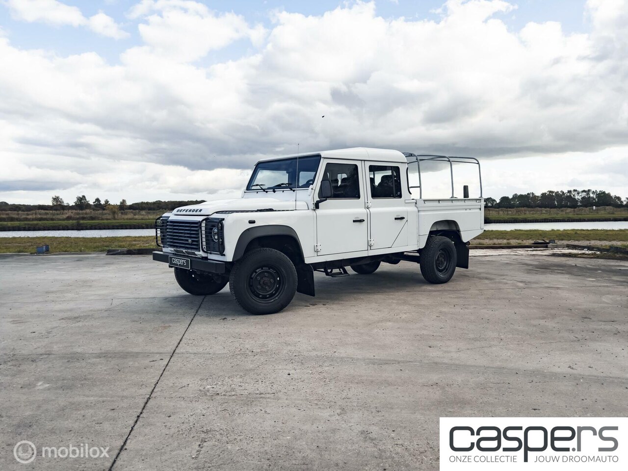 Land Rover Defender 130 - E Crew Cab | Euro 5 | Grijs kent. - AutoWereld.nl