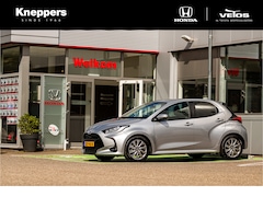 Toyota Yaris - 1.5 VVT-i Dynamic Head-up display, Stoel + Stuurverwarmd, Draadloze telefoonoplader , All