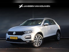 Volkswagen T-Roc - 1.0 TSI Style Business / Navi / Stoelverwarming / Virtual Dashboard /