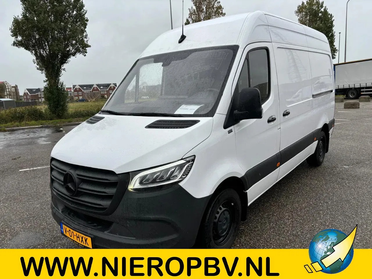 Mercedes-Benz Sprinter - 317CDI L2H2 Automaat Airco Cruisecontrol Dubbele Schuifdeur Applecarplay - AutoWereld.nl