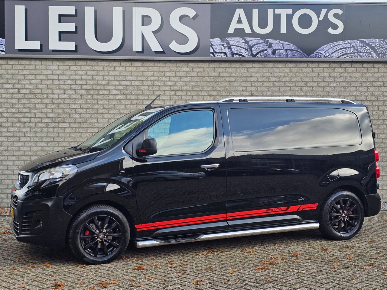 Peugeot Expert - 1.5 BlueHDI 100 Standard Premium/Pdc/Navi - AutoWereld.nl