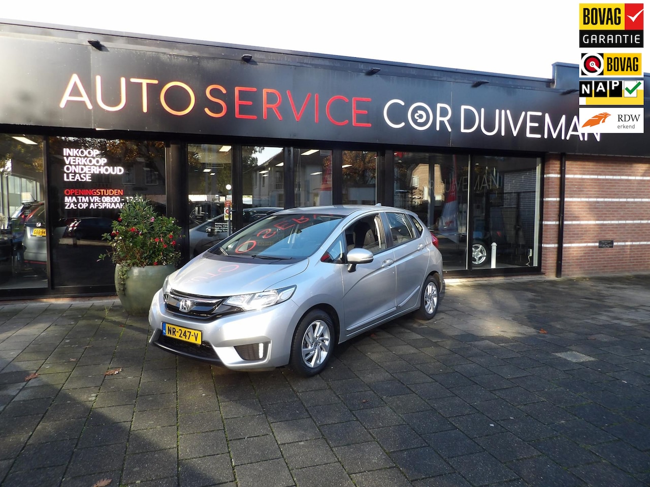 Honda Jazz - 1.3 i-VTEC Comfort EERSTE EIGENAAR 14000 KM VOLLEDIG ONDERHOUDEN - AutoWereld.nl