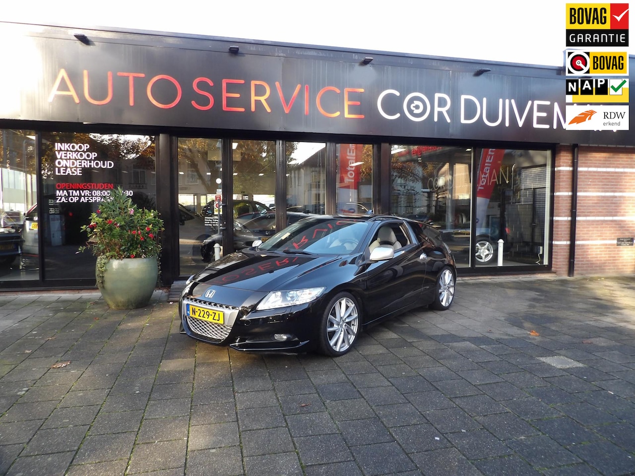 Honda CR-Z - 1.5 i-Vtec IMA GT S UNIEK PANORAMADAK/REMUS UITLAATSYSTEEM/NIEUWE 18 INCH VELGEN/SCHOKDEMP - AutoWereld.nl