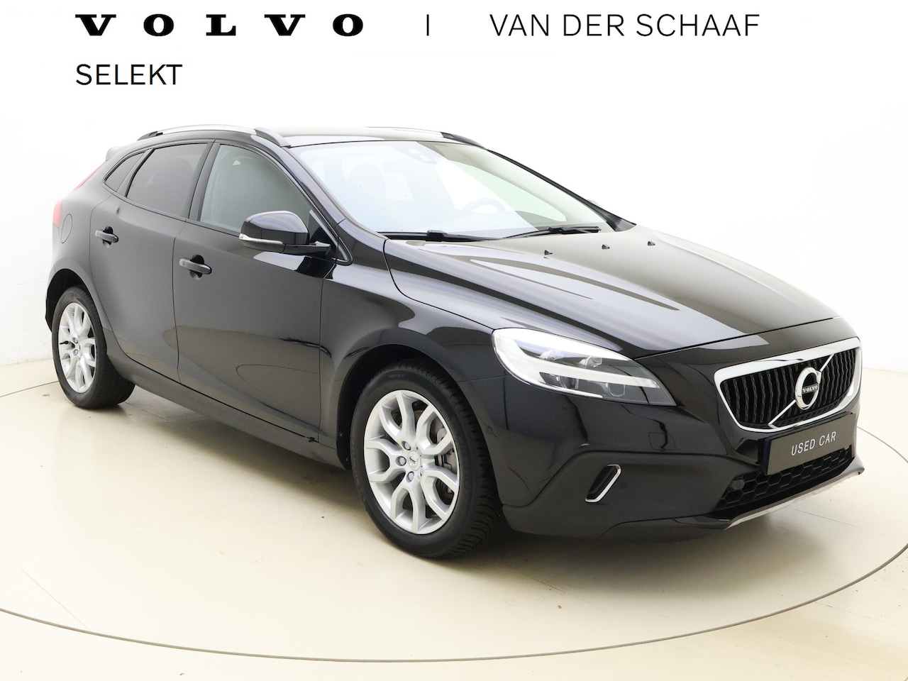 Volvo V40 Cross Country - T3 152pk Polar+ Luxury Automaat / Lederen bekleding / Achteruitrijcamera / Panorama dak / - AutoWereld.nl