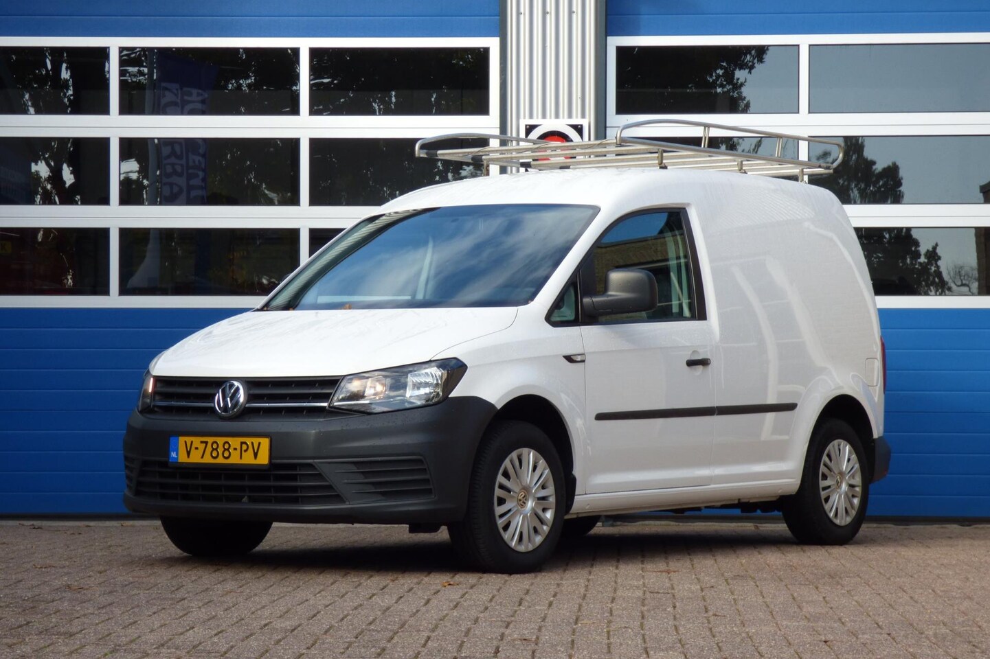 Volkswagen Caddy - 2.0 TDI L1H1 BMT Economy Business 2.0 TDI L1H1 BMT Economy Business - AutoWereld.nl