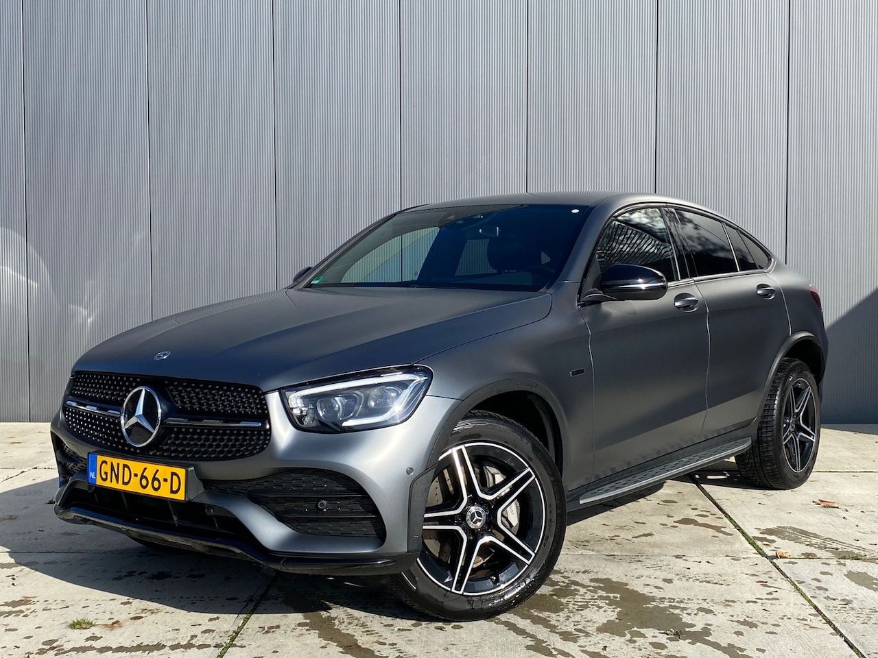 Mercedes-Benz GLC-klasse Coupé - 300e 4MATIC Premium AMG / Designo Magno / Treeplanken / Trekhaak / - AutoWereld.nl